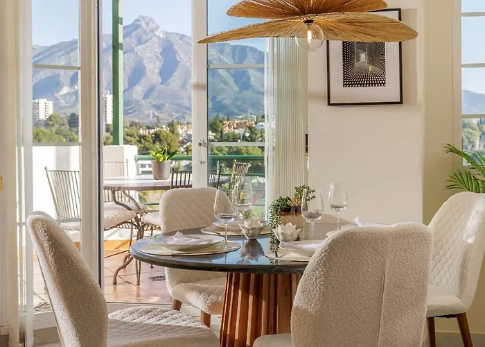 Marbella Banus Suites - Senorio De Aloha Mountain Views